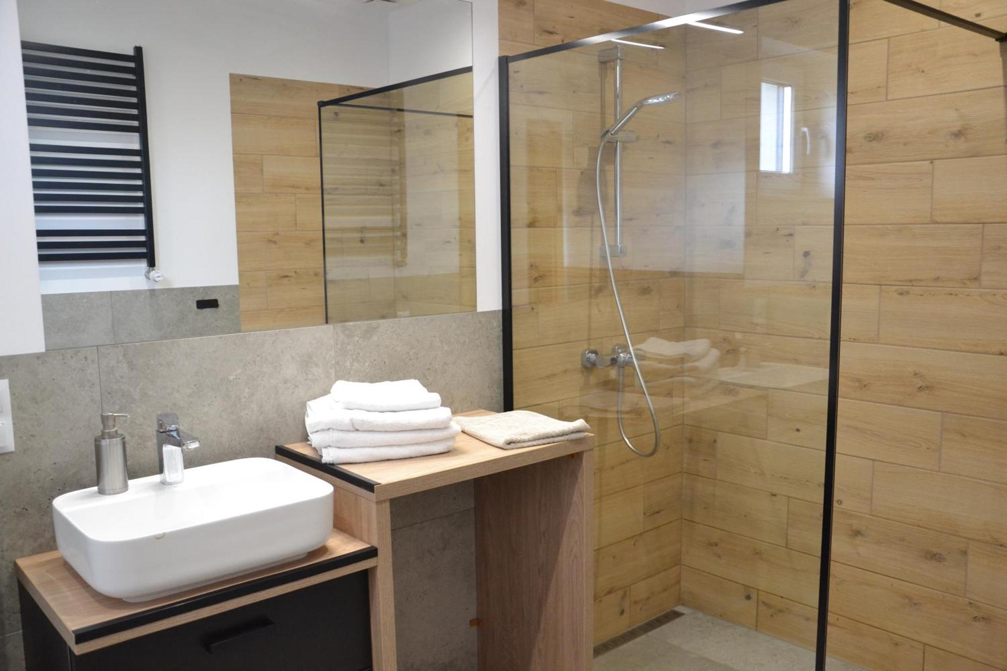 Apartamenty Na Ceglanej Освенцим Экстерьер фото