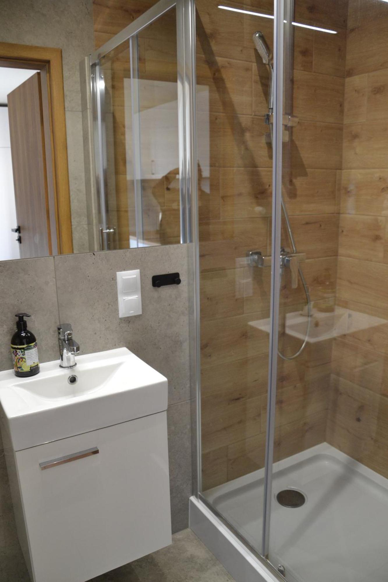Apartamenty Na Ceglanej Освенцим Экстерьер фото