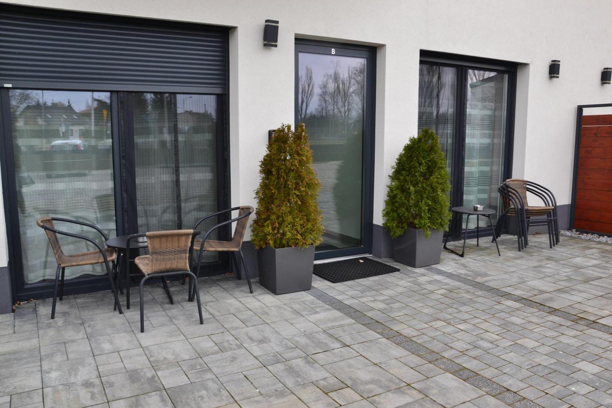 Apartamenty Na Ceglanej Освенцим Экстерьер фото